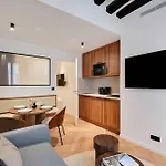Elegant Comfort In The Heart Of Paris-Notre Dame