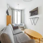 Cosy Parisian Apartment - St Lazare South Pigalle