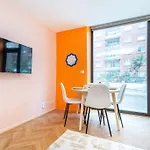 Appartement Colore Aux Portes Des Buttes Chaumont