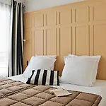 New Hotel Lafayette