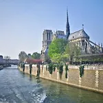 Authentic Flat Near Luxembourg Garden
