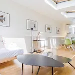 Modern Apartment - 2Bdr-6P - Sacre Coeur