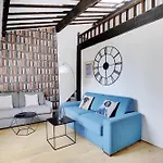 Parisian Charm In The Heart Of The Marais !
