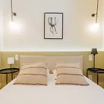 Modern Apartment - 2Bdr-6P - Sacre Coeur