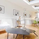 Modern Apartment - 2Bdr-6P - Sacre Coeur