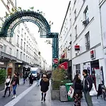 Cozy Studio In The Heart Of Paris