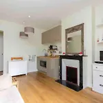 Cozy Apartment Near Champs Elysees
