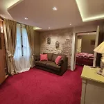 Le Relais Médicis