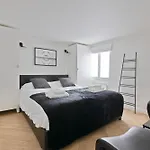 Elegant Appartement Pres Du Musee Du Louvre Et Du Jardin Des Tuileries Free Netflix