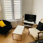 Appartement Entier Aux Abbesses - Montmartre - Flat In Montmartre
