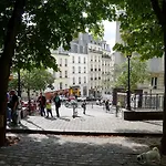 Appartement Entier Aux Abbesses - Montmartre - Flat In Montmartre