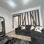 Home Sweet Home Batignolles 1 Bedroom - N37