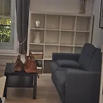 1 Minute Gare Montparnasse , Center , Front Metro,Close To Eiffel Tour And Louvre Meusm