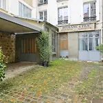 Lavie Maison I Marais Family