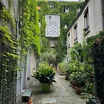 Charonne