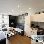 Urban Flat 18 - Charming 2Bdr Parisian Home