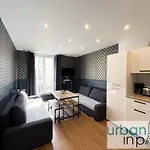 Urban Flat 18 - Charming 2Bdr Parisian Home