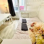 Dream Dwell Paris - Cozy Family Studio Near Quartier Marais Iiie Paris