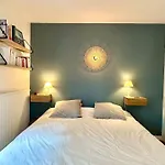 Cosy Chic Family Flat In Paris