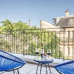 Guestready - Scenic Eiffel Tower View In 16Th Arr.