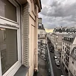 Beautiful T2 With Balcony - Near Parc Clichy