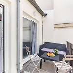 Jardin Du Luxembourg With Balcony - Cityapartmentstay