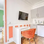 Green Apartment Paris City Center - III