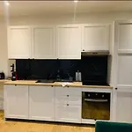Appartement Paris 11 - 2 Chambres - 2 Sdd - 2 Wc