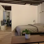 Studio Lumineux, Refait A Neuf, Metro Jourdain