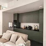 Loft Moderne Et Lumineux