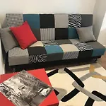 Prelep Stan U Srcu Pariza Kod Trga Republike!