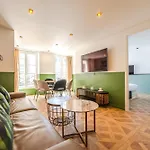 Cosy Flats- Notre Dame