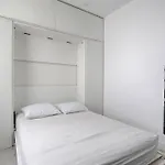 Fantin Latour Cosy Studio 2P Seine & Eiffel Tower