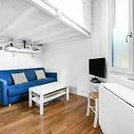 Chambre Cosy Dans Petit Loft