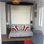Studio Vue Paris - Quartier Canal Saint-Martin