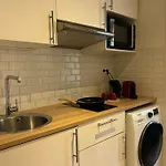Clichy Studio Getaway - C70
