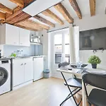 Studio Quartier Saint-Michel Notre-Dame 4 Free Netflix
