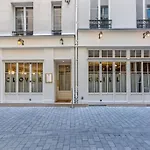 Lovely Apartment In Louvre