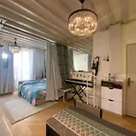 Appartement Cosy A Saint Michel-Notre Dame Paris Center