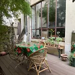 Warm And Cosy Loft In Paris With A Private Outdoor