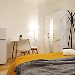 Luminous Renovated Studio Near Porte D\'Orleans T3A