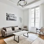 Marais Elegence Suites - Two Bedrooms
