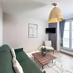 Welcoming Studio Near Eiffel Tower