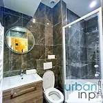 Urban Flat 63 - Beautiful 3 Bedroom Flat Champs-Elysees