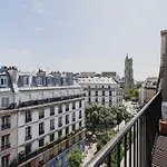 Luminous 1Bdr Witha C&Balcony-Marais Louvre