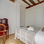 Bnbnook - Chic 1Br - Champ De Mars & Eiffel Tower