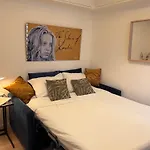 Studio Paris Central