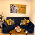 Studio Paris Central