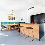 Luxury Flat with AC La-verrère-du-paradis