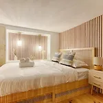 Appartement Duplex Atypique Au Coeur Du Sentier